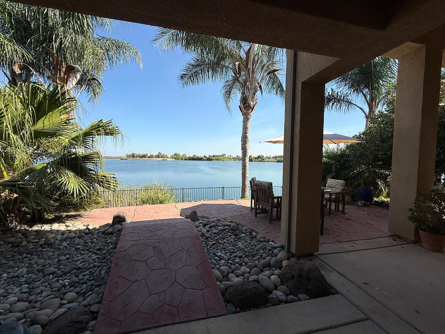 4 bed, 3.5 bath, 3284 sqft, $4,200 — Photo 4