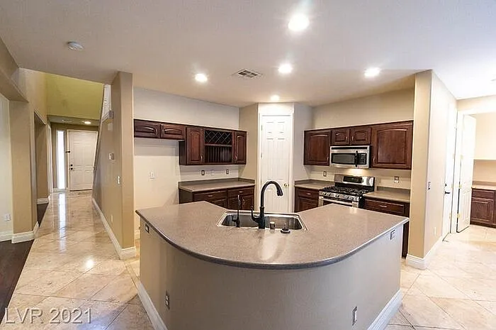 3373 Osiana Ave — Photo 7
