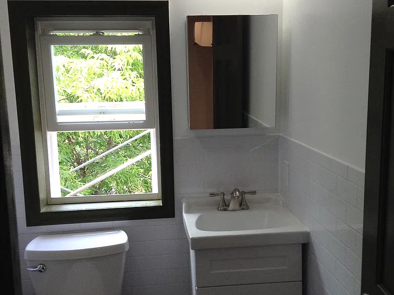 30 Croton Ave #3 — Photo 22
