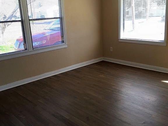 5th image of 211 Westerfield St