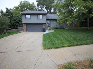 8706 N 83rd Ave, Omaha, NE 68122