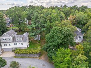 5 Craigmore Dr, Halifax, NS B3N 1M3