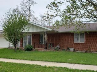 402 S Iowa St, Knoxville, IA 50138