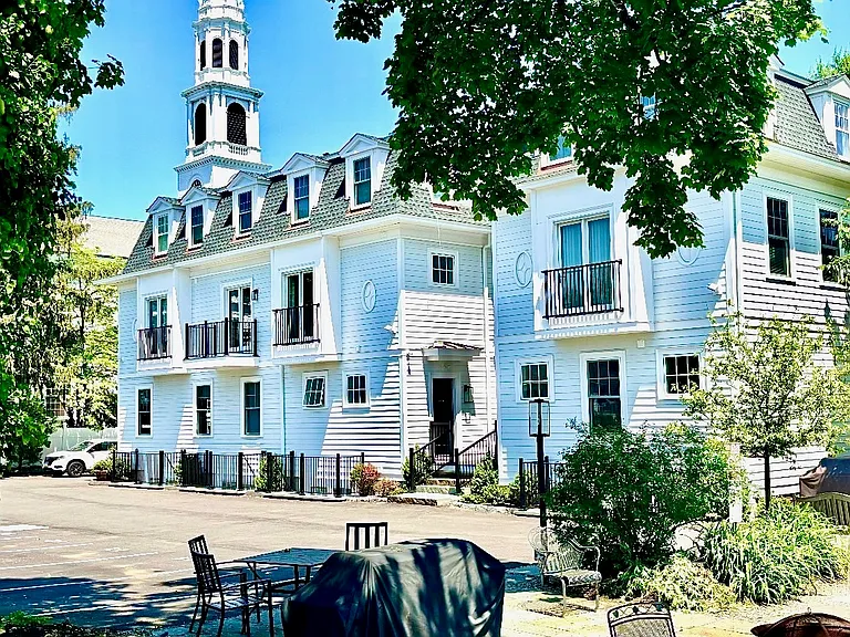 3 Park St - Carriage House Addition - 11 Apartments and Professional Offices - Designated Parking