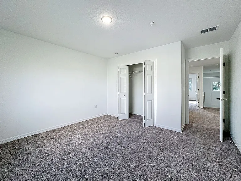 1748 Barton Towne Cir — Photo 33