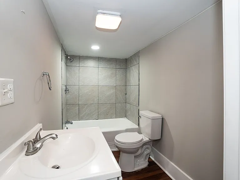 229 Lowry St — Photo 22