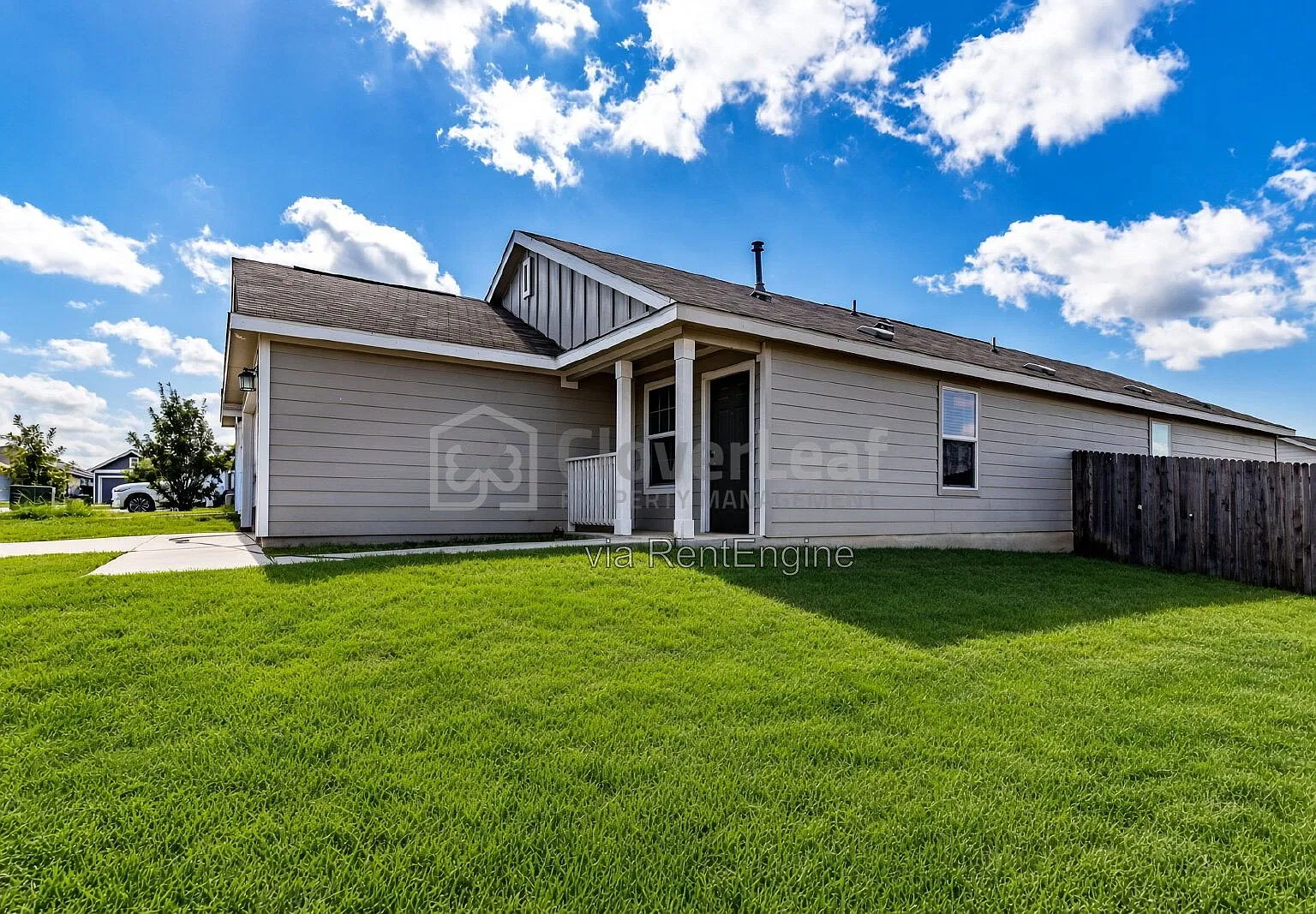 4 bed, 2.0 bath, 1606 sqft, $1,647 — Photo 2