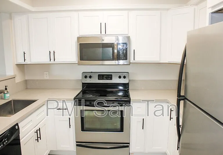 821 S Casitas Dr #A — Photo 8