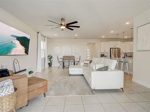 4th image of 362 Sofia Ln