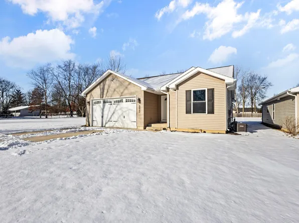 6027 Becker Dr, Fort Wayne, IN 46835