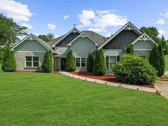 2nd image of 79 Hampton Hills Ln