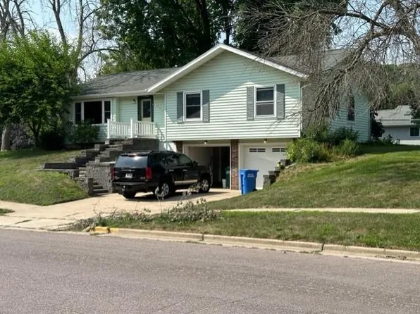 638 Madison Avenue, Baraboo, WI 53913