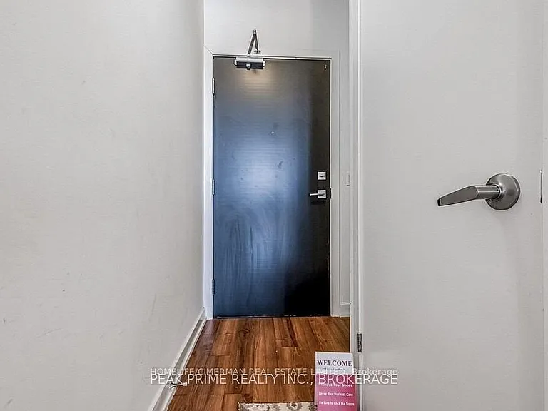 5240 Dundas St #B608 — Photo 4