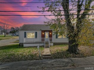 113 7th St, Park Hills, MO 63601