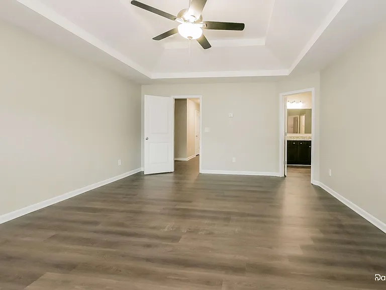516 Dasheill Ln — Photo 8