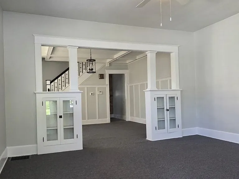 3031 Boulevard Pl — Photo 2