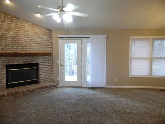 2nd image of 275 Lakewood Dr