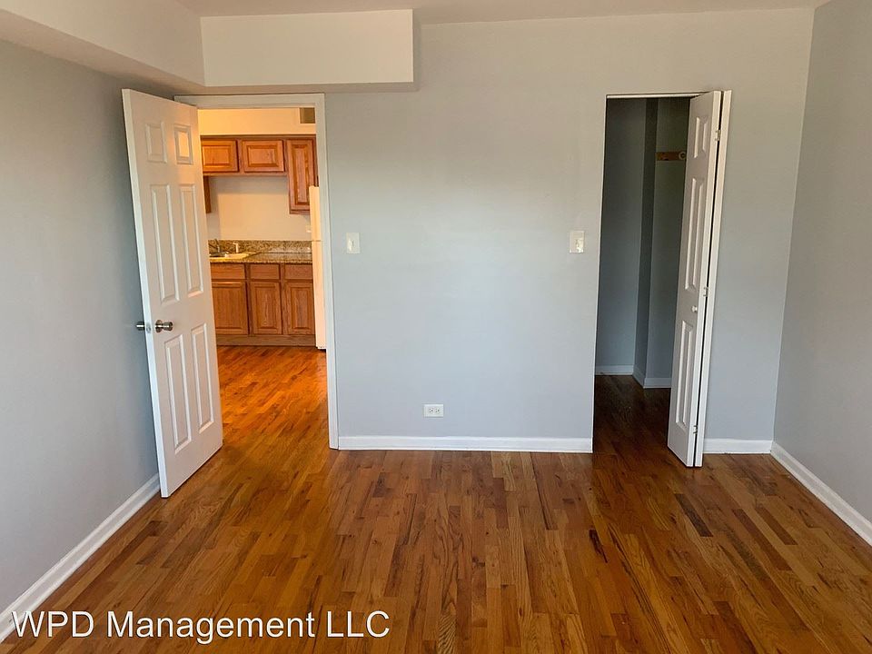 2nd image of 1641 W 89th St APT 9