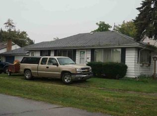 124 E 3rd St, Pinconning, MI 48650