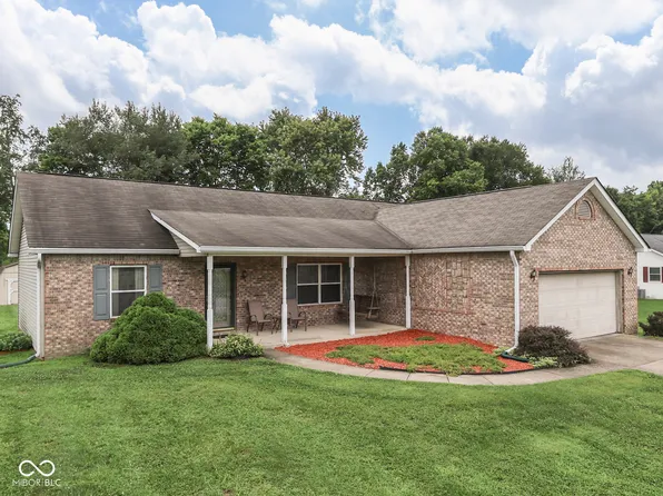 2665 E Annily Ct, Martinsville, IN 46151