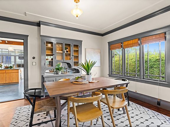 1920's Craftsman with built-ins, oak flooring, high ceilings and beautiful windows