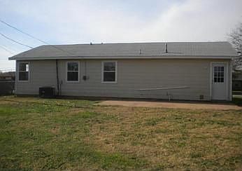 2nd image of 4721 Bonny Dr