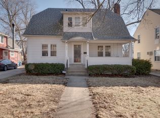 232 S Calumet Ave, Aurora, IL 60506