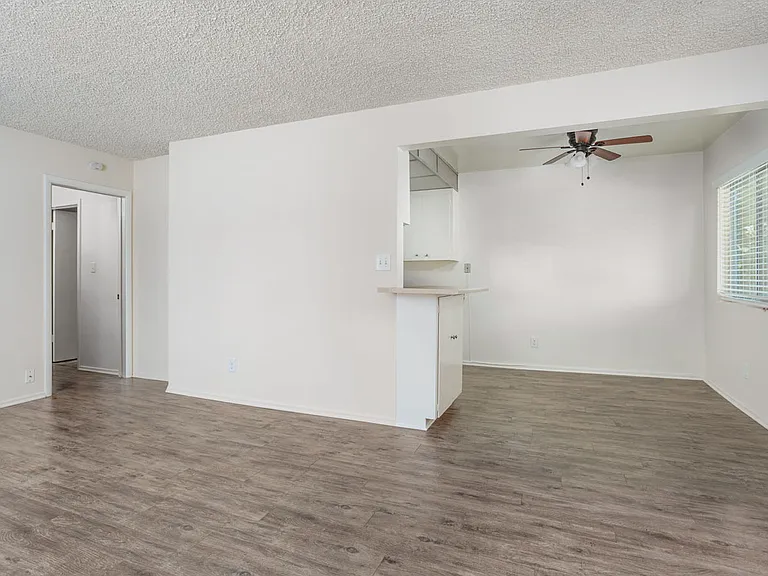 4747 Colfax Ave #4 — Photo 5