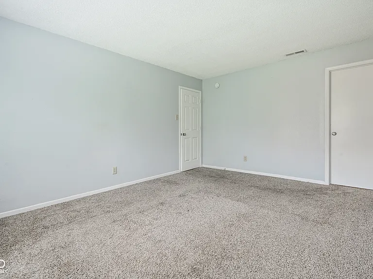 1804 Feather Reed Ln — Photo 13