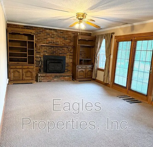 1380 Genoa Rd — Photo 2