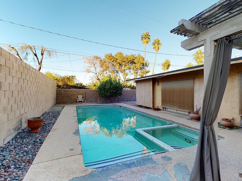 1st image of 45931 Panorama Dr