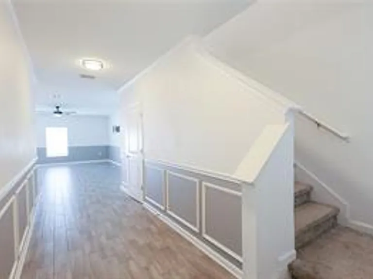 1821 Heart Lake Dr — Photo 4