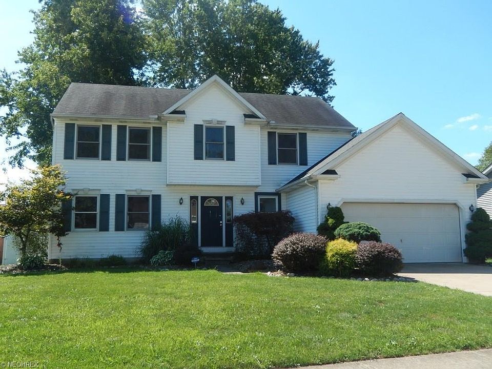 1st image of 423 Pemberton Dr