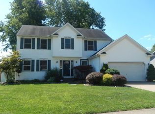 423 Pemberton Dr, Elyria, OH 44035