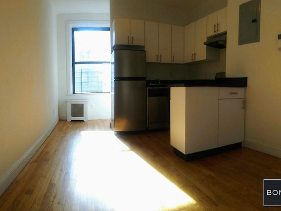 2nd image of 216 E 89th St APT 4e