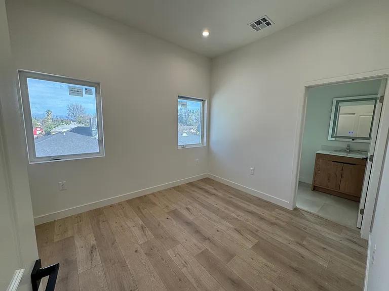8351 Tunney Ave — Photo 9