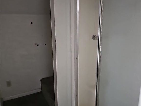 4th image of 308 S Main St