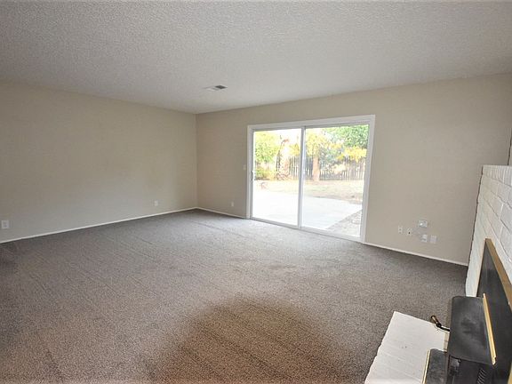 5th image of 143 Croydon Ct #1