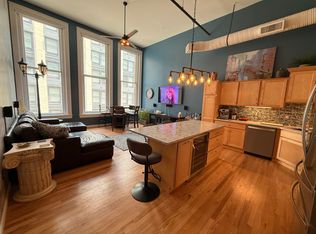 1555 California St APT 310, Denver, CO 80202