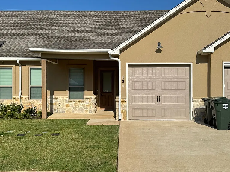 Creekview Estates — Photo 3