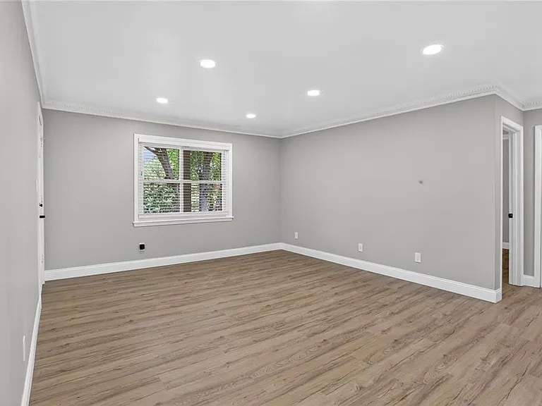 3510 Roswell Rd NW #E2 — Photo 8