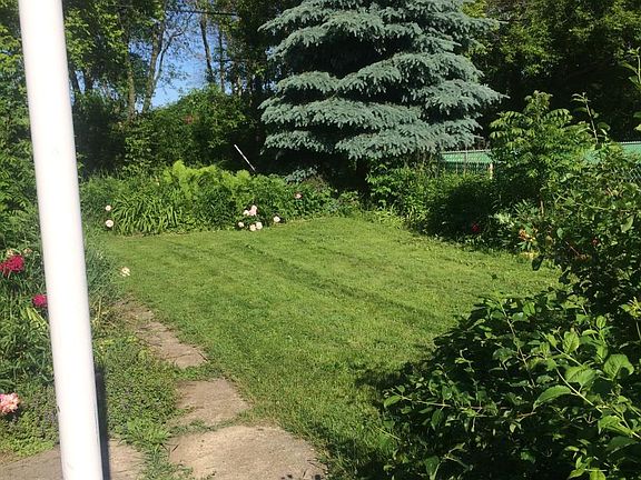 Big yard, set up a 10x30 tent once and still had more room