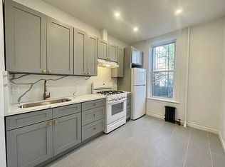 257 86th St FLOOR 2, Brooklyn, NY 11209