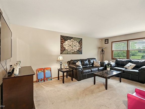 5th image of 565-567 Stone Creek Dr