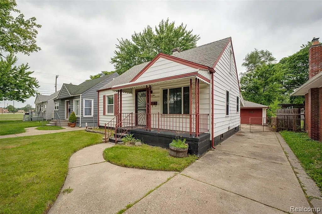 4 bed, 1.0 bath, 906 sqft, $1,500 — Photo 3