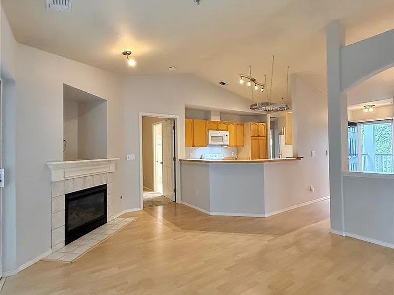 12113 NE 171st Pl — Photo 10