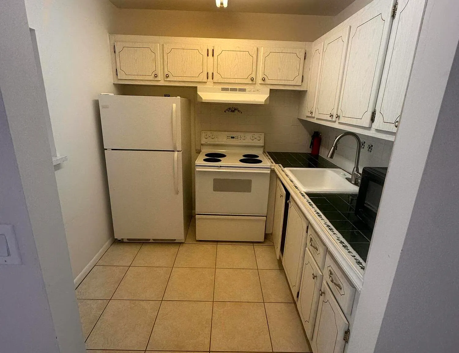 1 bed, 1.0 bath, 570 sqft, $1,400 — Photo 4