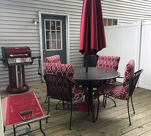 3rd image of 942 Alpine Church Rd NW APT D