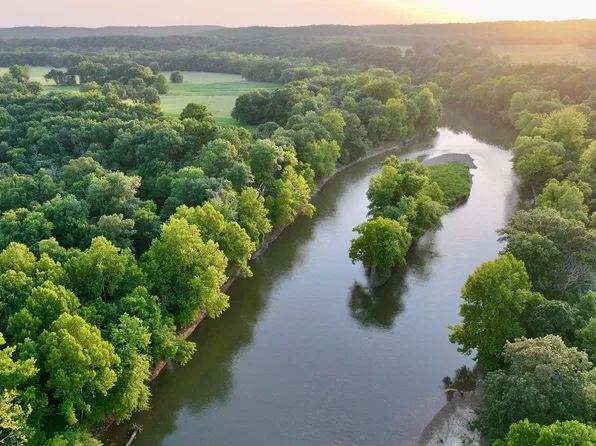 1465 SE 800th Rd, Collins, MO 64738