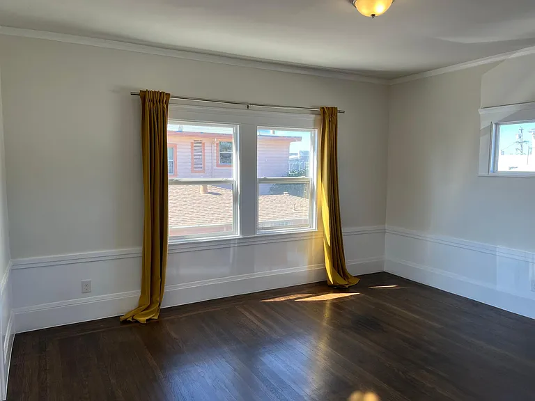 646 42nd St #4 — Photo 9